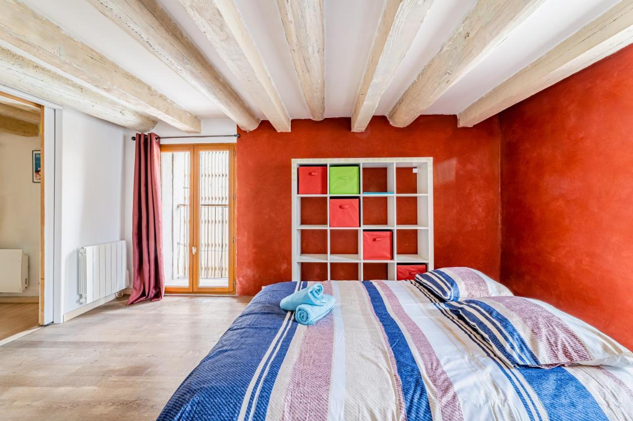 Dina Great Big Appartment - 6 Pers With Overhead Projector Marseille Ngoại thất bức ảnh